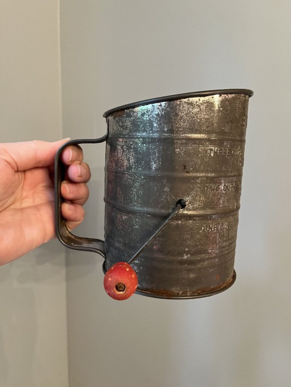 Vintage Bromwells 3 Cup Metal Flour Sifter With Red Wooden Handle